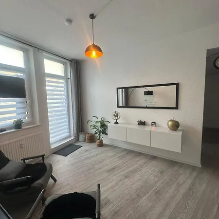 Modern, Centrally Located House For Up To 6 People 아파트