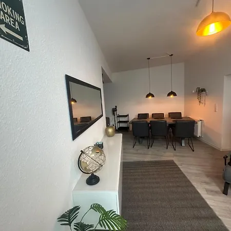 Modern, Centrally Located House For Up To 6 People