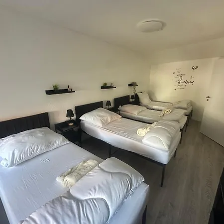 Modern, Centrally Located House For Up To 6 People